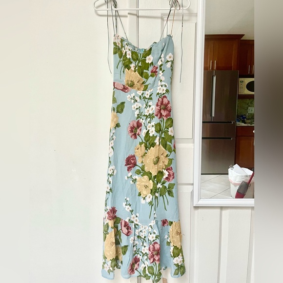 NWT! Reformation Enya  Dress  size:6P - Picture 4 of 13